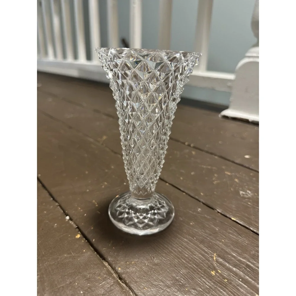 Vintage Indiana Glass Diamond Point Pattern Clear Glass Footed Trumpet Vase 8" - Picture 2 of 5